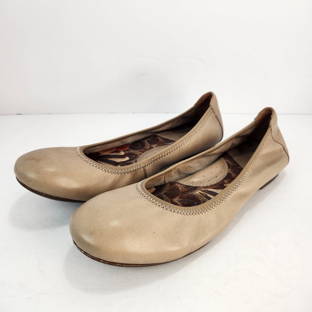 Born Women's Casual Comfy Minimalist Tan Leather Ballet Flat Shoes Size 7.5